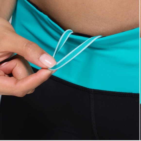 🍁50% Off Sale 🍁 Lululemon Water Bound Crop - Picture 7 of 15